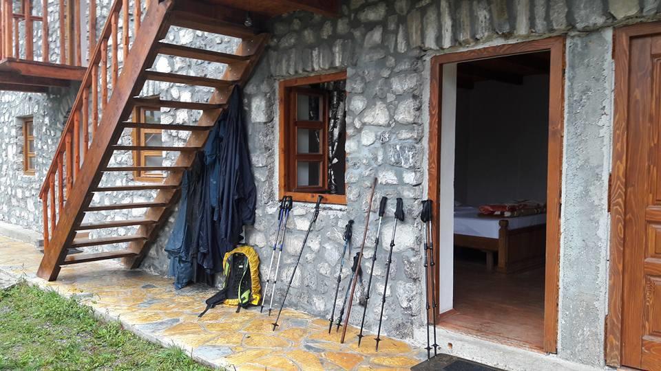 Bujtina Berishta Theth Hotel Exterior photo