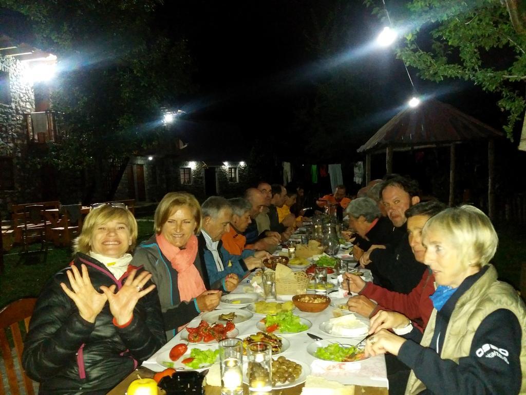 Bujtina Berishta Theth Hotel Exterior photo